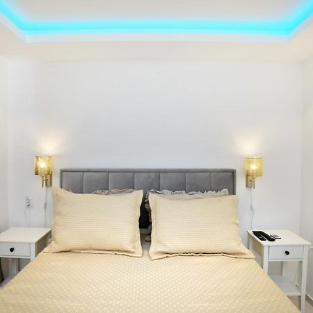 River&Bike Apartment With Free Electric Bike ベオグラード エクステリア 写真