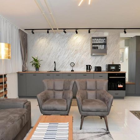 River&Bike Apartment With Free Electric Bike ベオグラード エクステリア 写真
