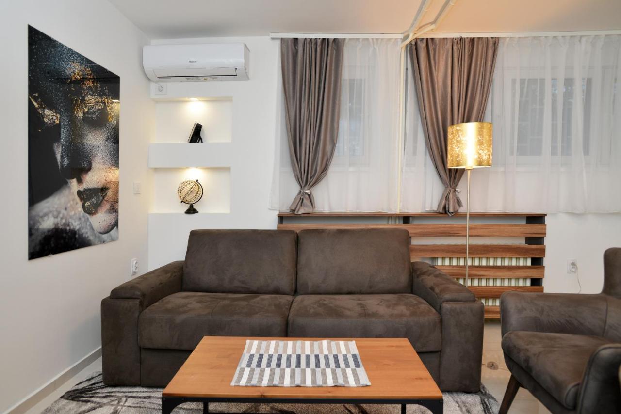 River&Bike Apartment With Free Electric Bike ベオグラード エクステリア 写真