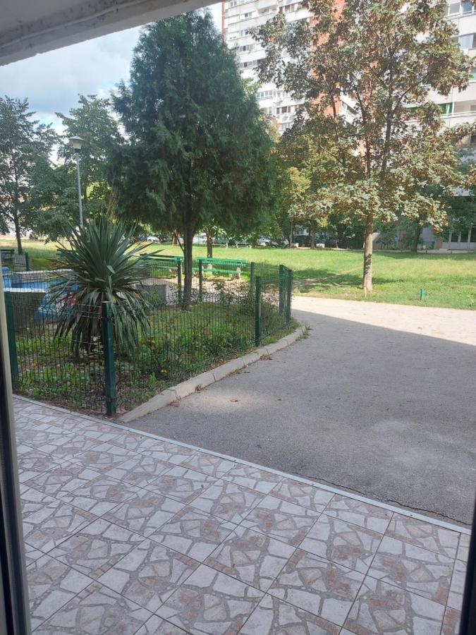 River&Bike Apartment With Free Electric Bike ベオグラード エクステリア 写真